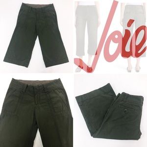 Women’s cropped pants Size: 4